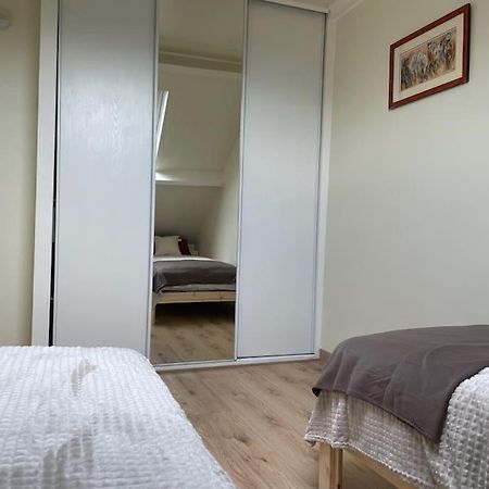 Tiny Paradise - 2 Bedrooms Apartment Montigny-sur-Loing المظهر الخارجي الصورة